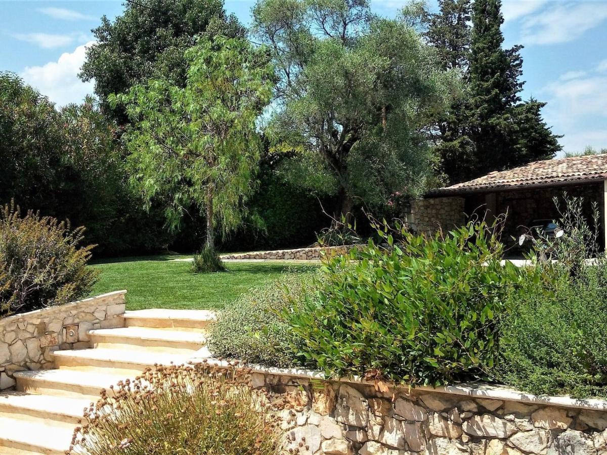 Peaceful Villa In Saint Paul De Vence With Pool מראה חיצוני תמונה